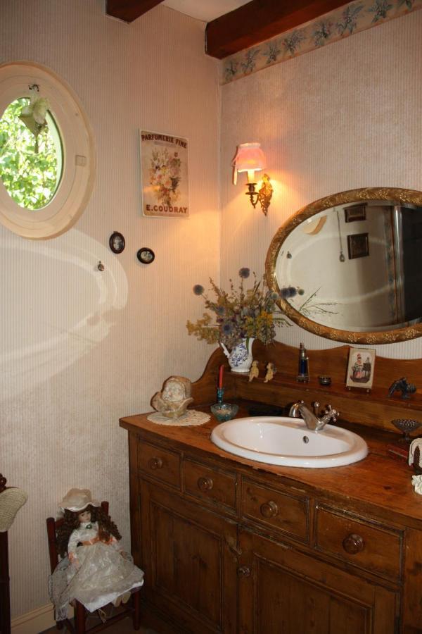 Petite Maison Berrichonne Charost ภายนอก รูปภาพ