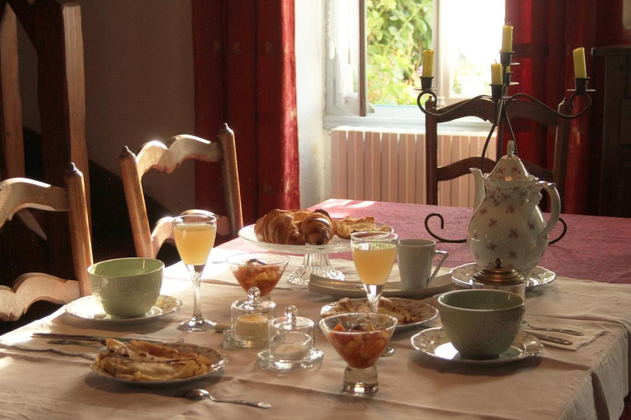 Petite Maison Berrichonne Charost ภายนอก รูปภาพ